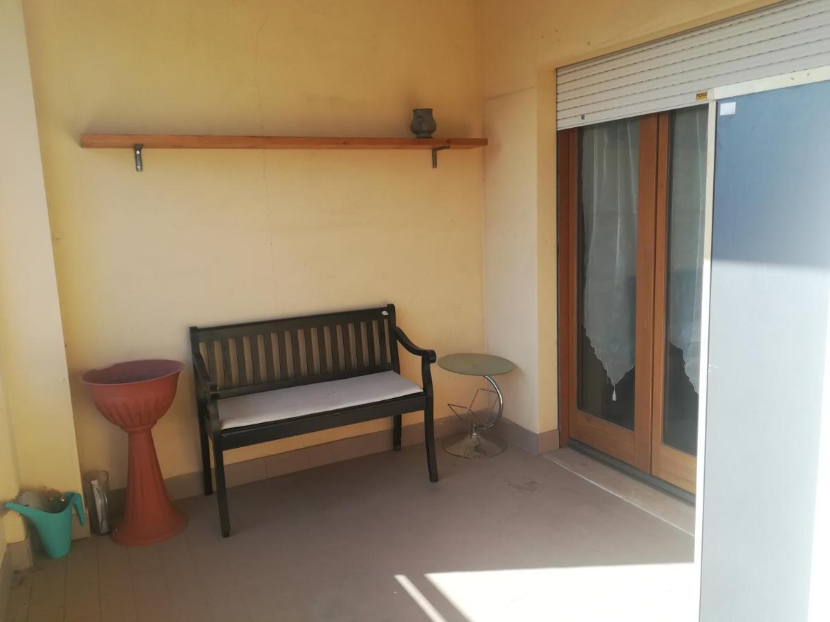Romanina Appartamento Giuland Luaran gambar
